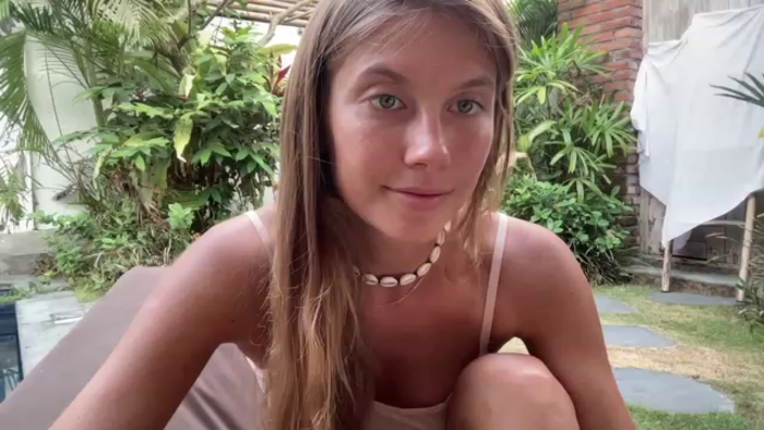 JasSurfGirl