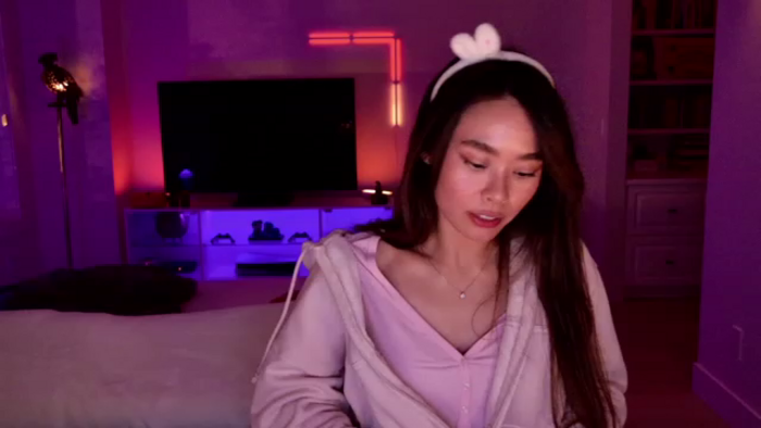 Violet_Bau