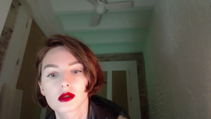 Red_Lips_Girl