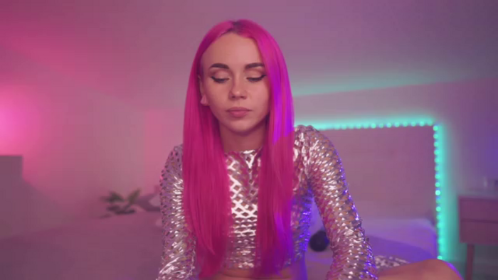 Sarah_Pink