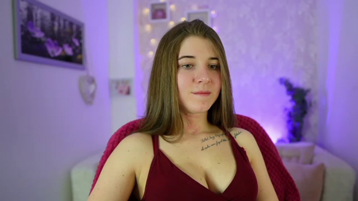 Haley_Reed18