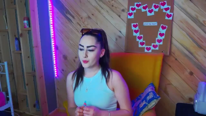 Iris_Brunette
