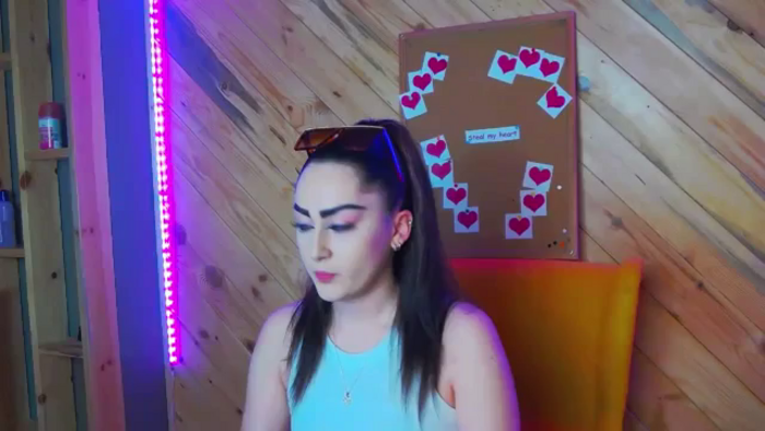 Iris_Brunette