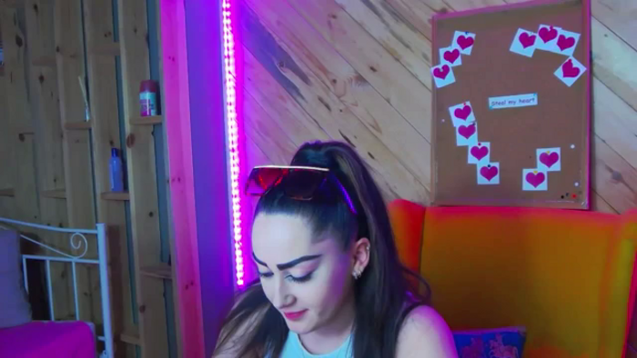 Iris_Brunette