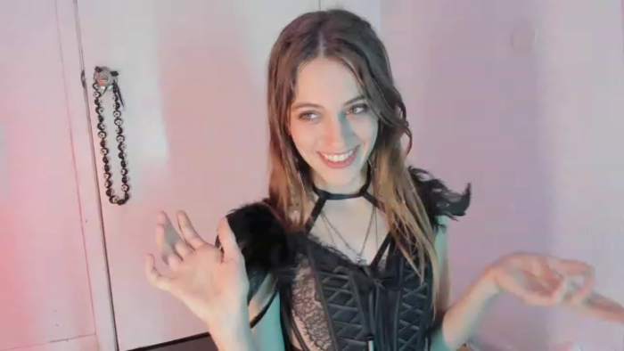 NaomiDee