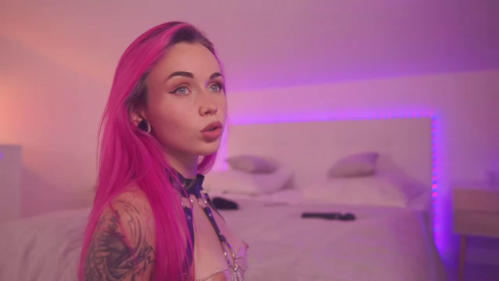 Sarah_Pink