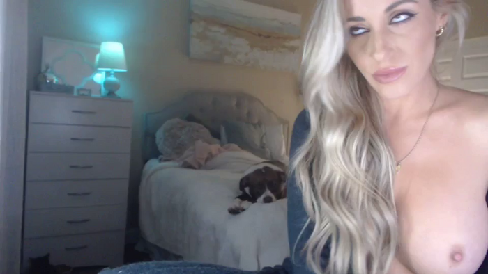 Queen_bambii
