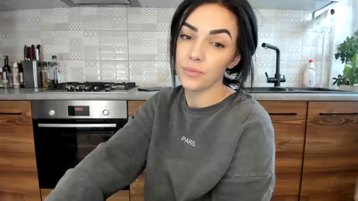 MissNelly_