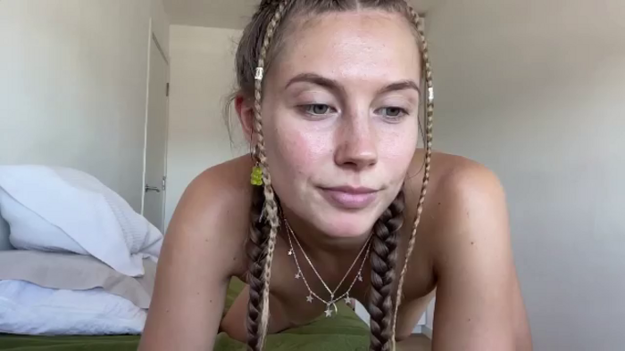 JasSurfGirl