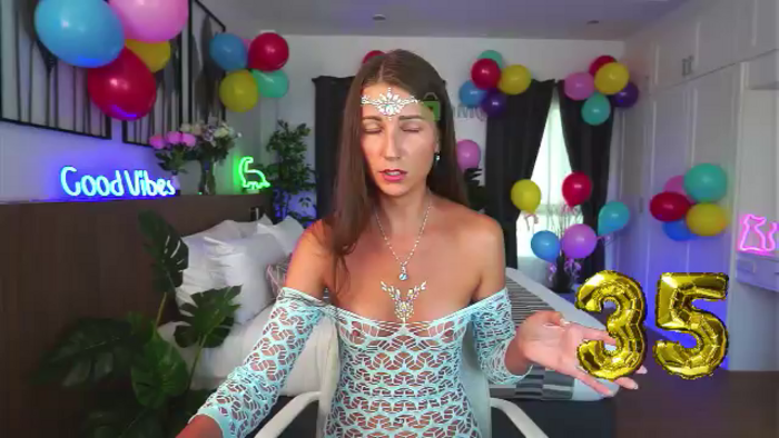Anna_Shine89