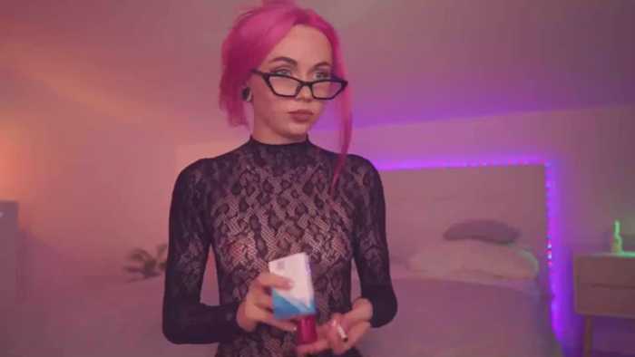 Sarah_Pink