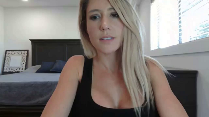 blond_milf