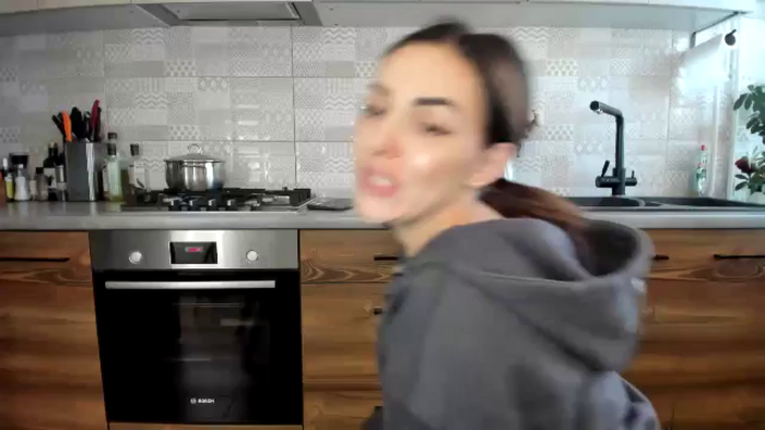 MissNelly_