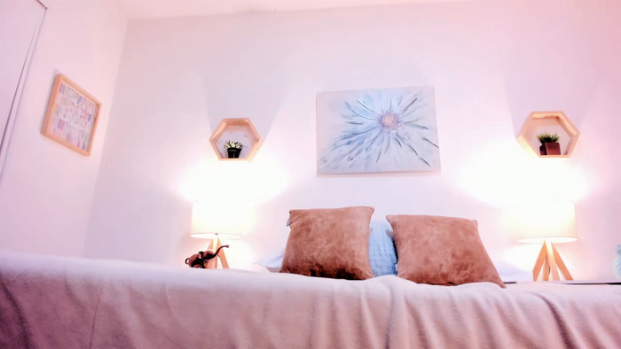 MiaFranklyn