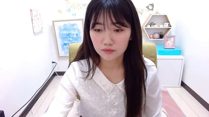 azYUUKAaz
