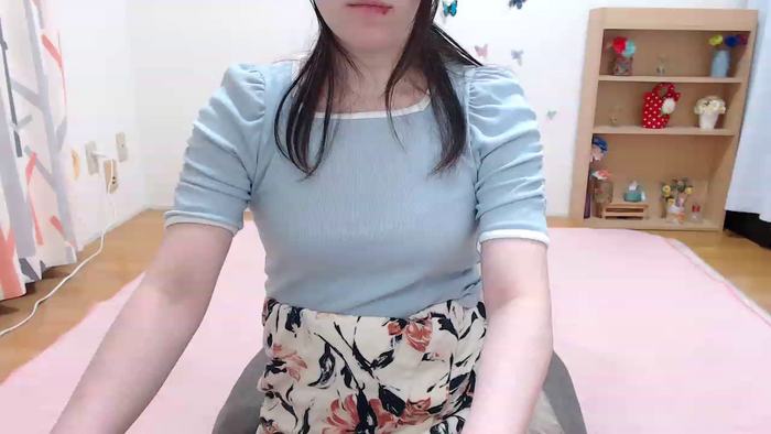 xTSUKIxQ