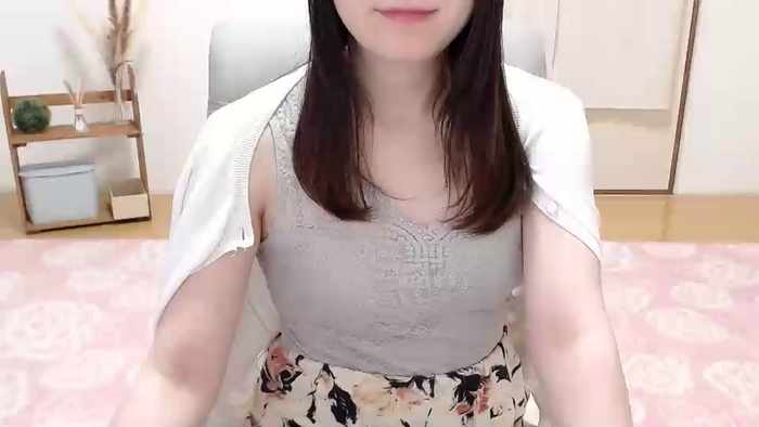 xTSUKIxQ