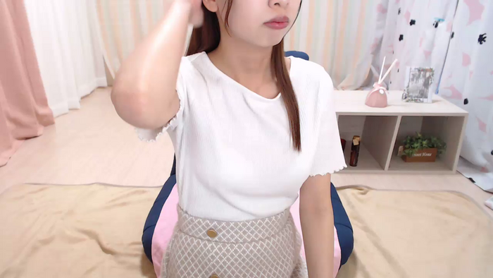gqMOMOgq