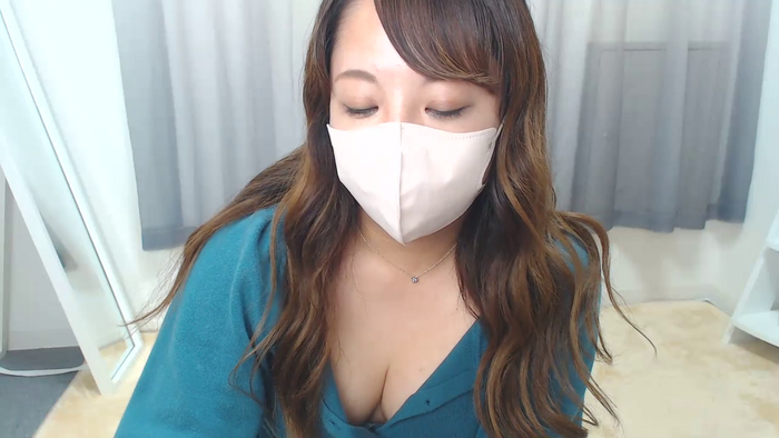 YURI3m