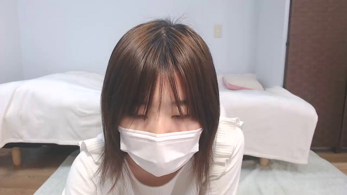 xyAKANEyx