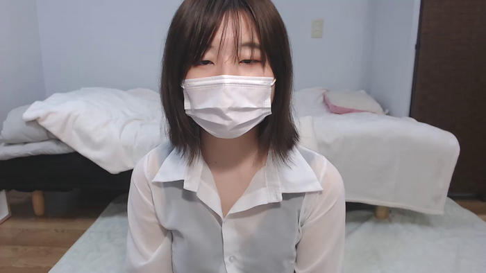 xyAKANEyx