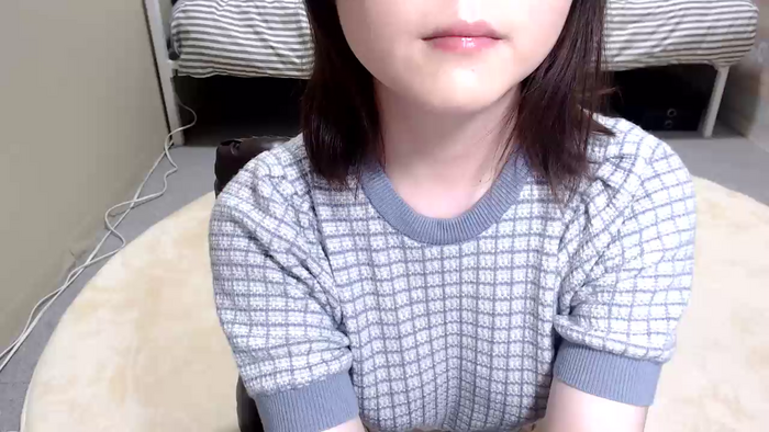 xyAKANEyx