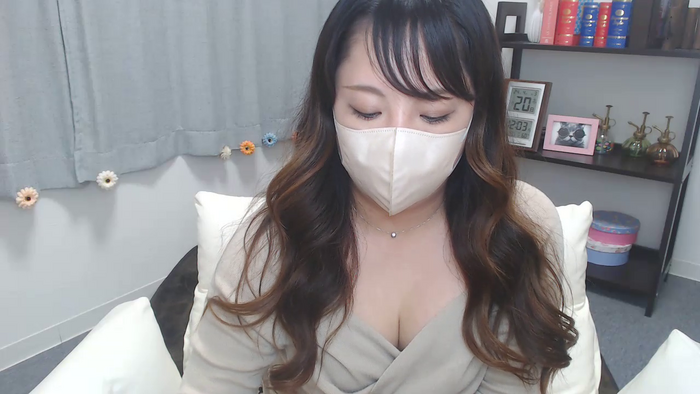 YURI3m