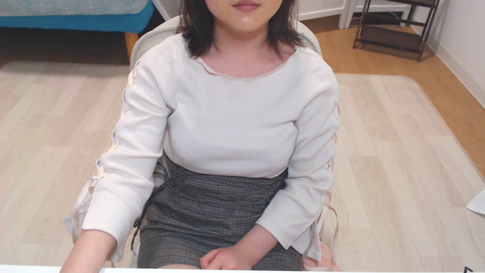 xyAKANEyx