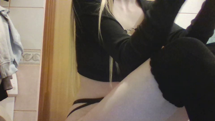Hot_Blondi18_