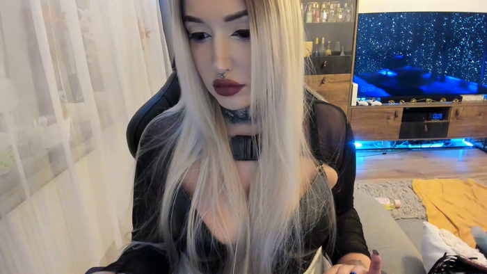 Devii_