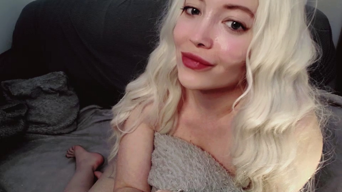 karolinaem_