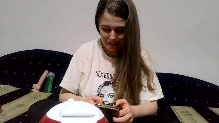 PodnieconaOna19_
