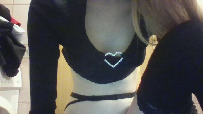 Hot_Blondi18_