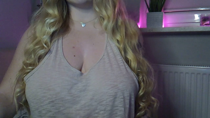 OliviaBayLive_