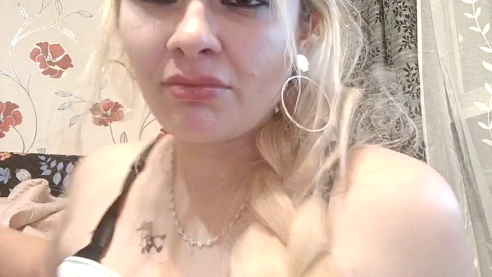 malutka898)