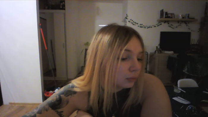 _Blondiebaby_