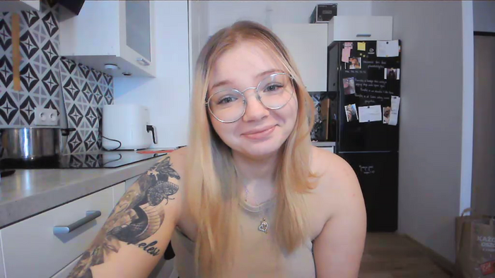 _Blondiebaby_