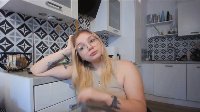 _Blondiebaby_