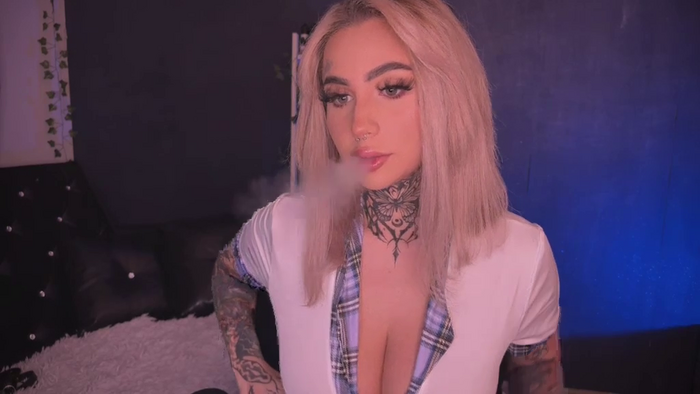 Dollybitch