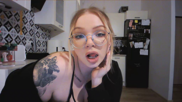 _Blondiebaby_