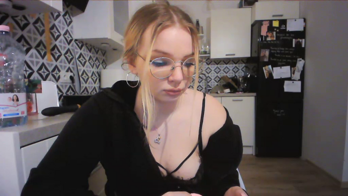 _Blondiebaby_