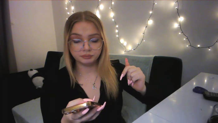 _Blondiebaby_