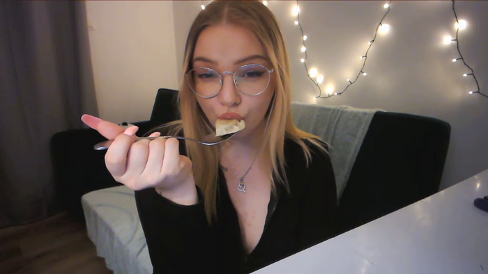 _Blondiebaby_