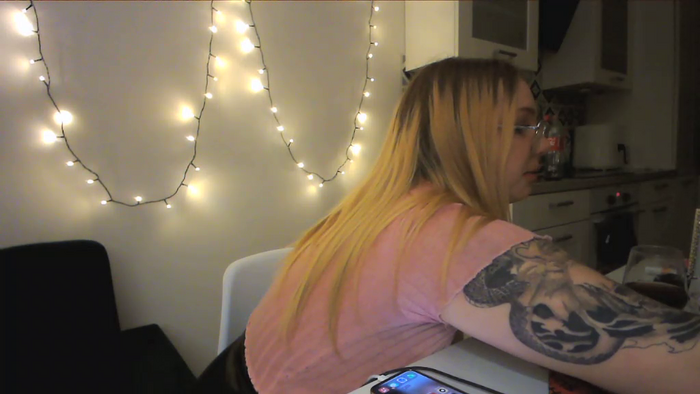 _Blondiebaby_