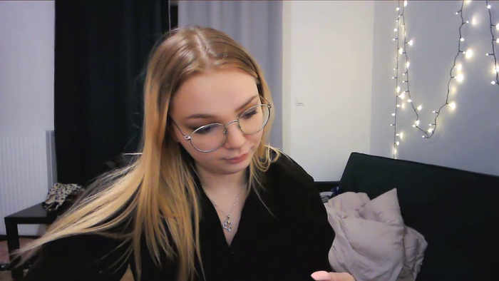 _Blondiebaby_