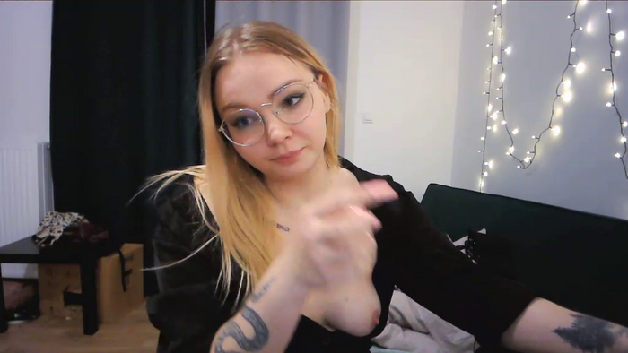 _Blondiebaby_