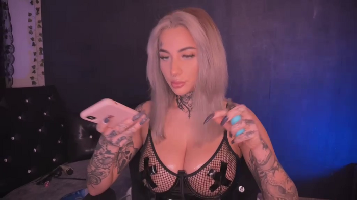 Dollybitch