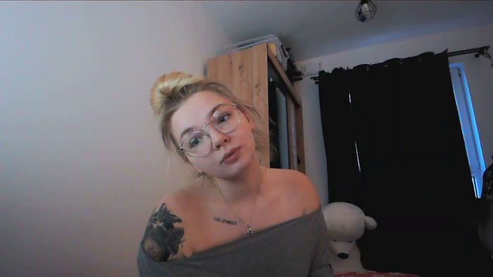 _Blondiebaby_