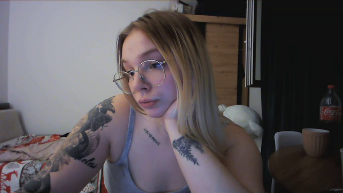 _Blondiebaby_