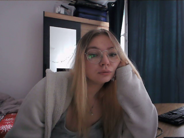 _Blondiebaby_